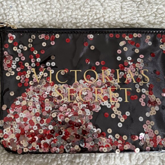 NEW Victoria Secret Wristlet - Picture 1 of 2